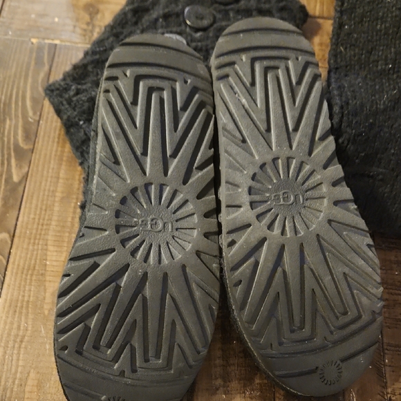 UGG BLACK TALL LATTICE CARDY KNIT SWEATER BOOTS Sz 8 - Picture 6 of 6